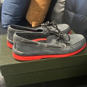 Red bottom Sperry